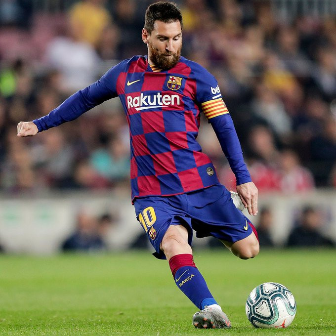 स्पेनिस ला लिगा फुटबलमा बार्सिलोनाले सहज जित