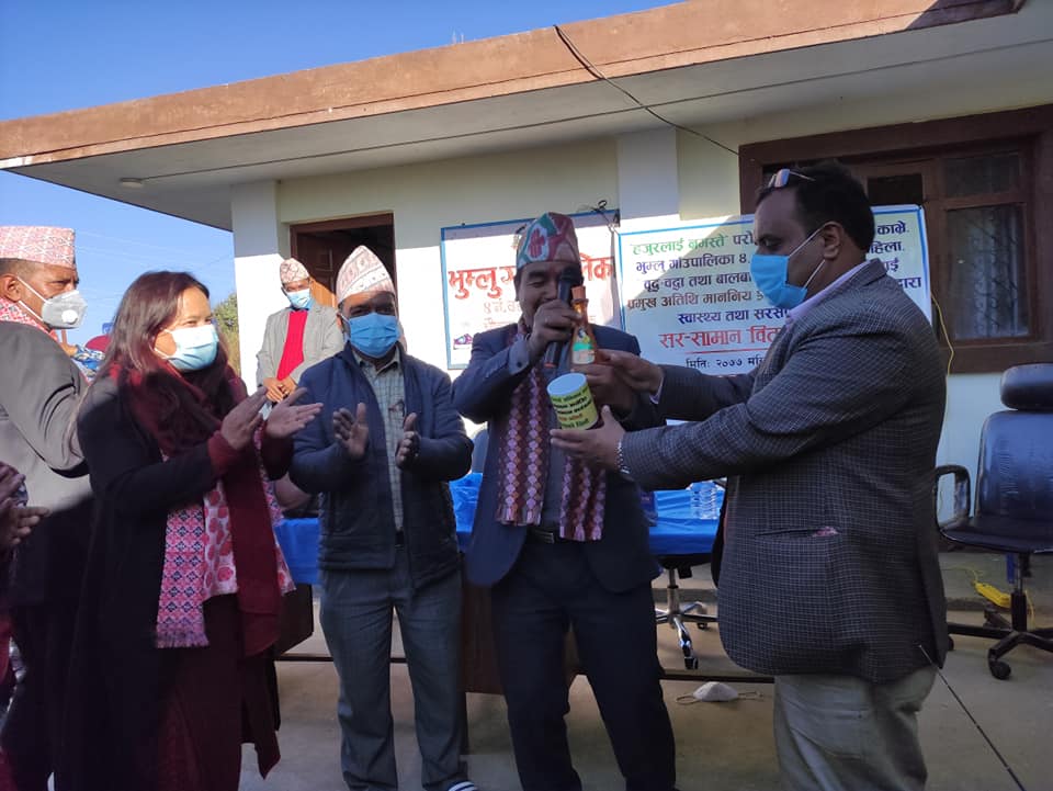 ताराबाहादुर ले आफ्नो जन्मभुमिमा देखाएको प्रेम ले भुम्लु बासीमा छायो खुसि