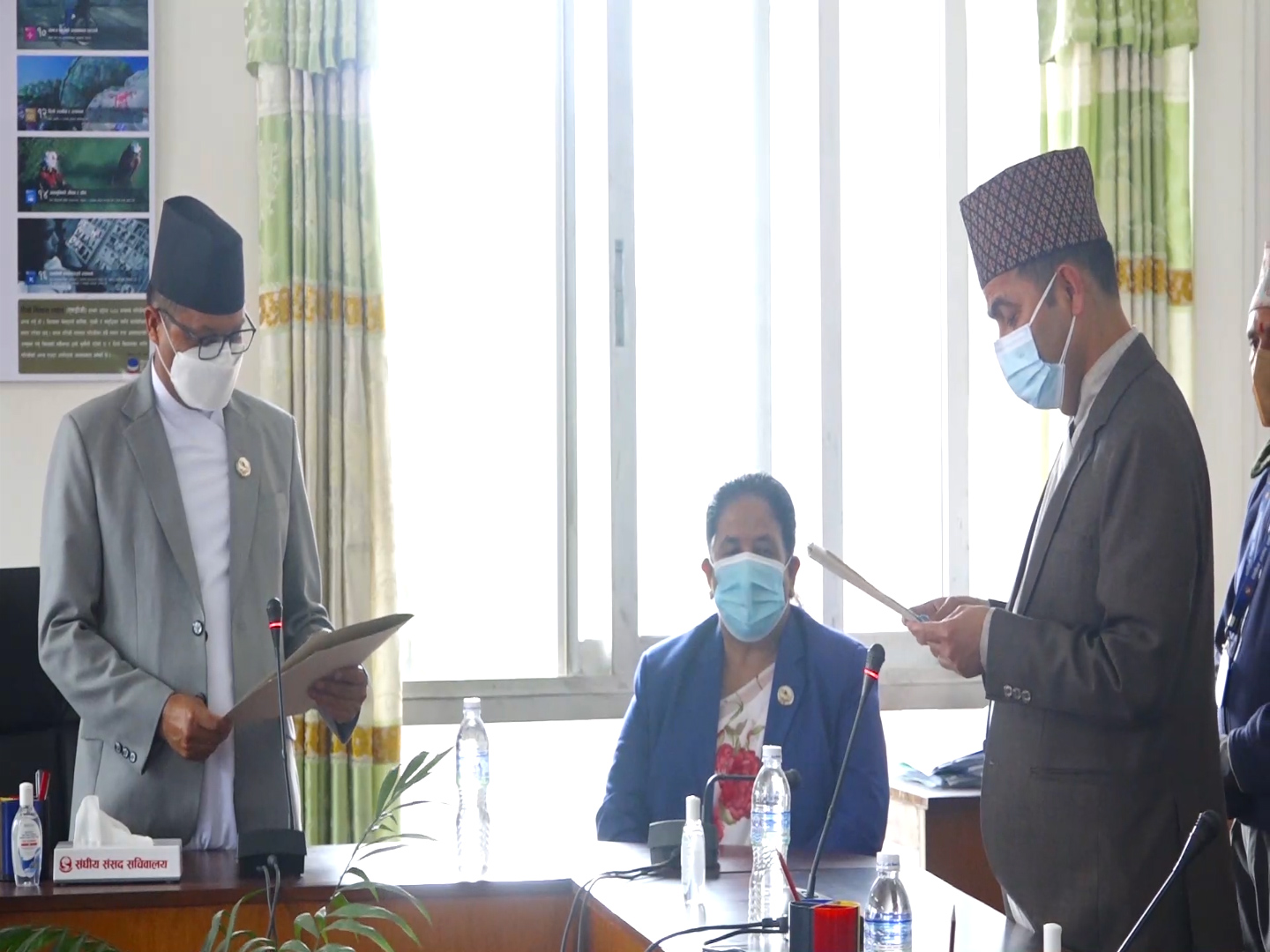 राष्ट्रिय सभामा निर्वाचित खिमलाल देवकोटाले पद तथा गापनीयताको सपथ ग्रहण