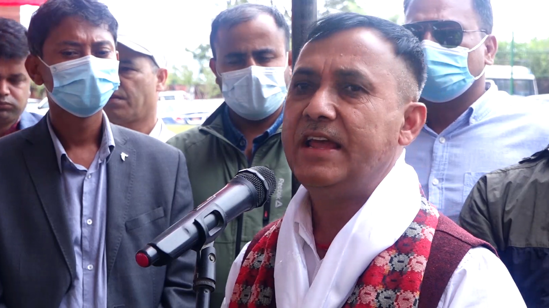 १४ औं महाधिवेशनमा महामन्त्री पदमा उम्मेदवारी दिने विश्वप्रकाश शर्माको घोषणा